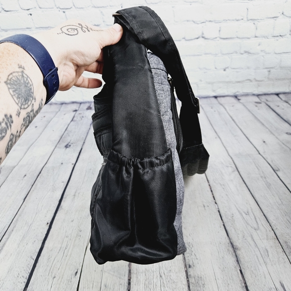 LUG | Hula Hoop Carry-All messenger style stroller diaper bag - Picture 5 of 12